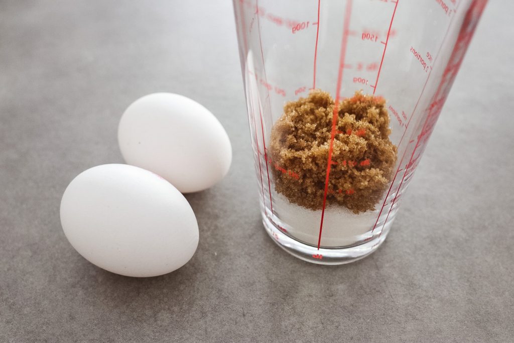 kaksi-kananmunaa-ja-mitattu-sokeri