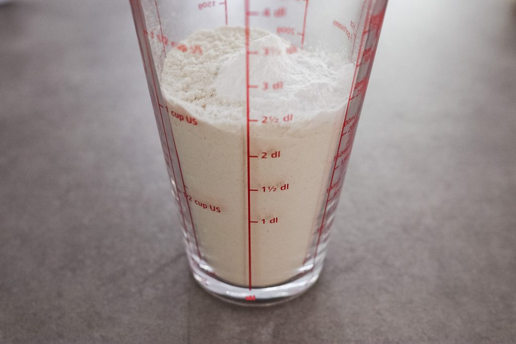 vehnajauho-ja-leivinjauhe-mitattu