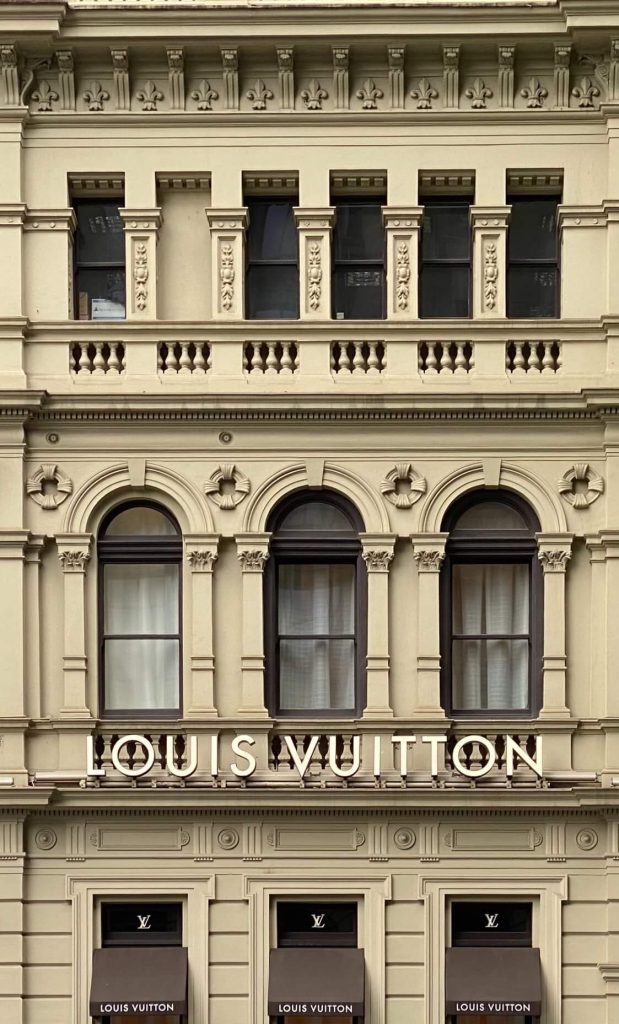 louis vuitton rakennus